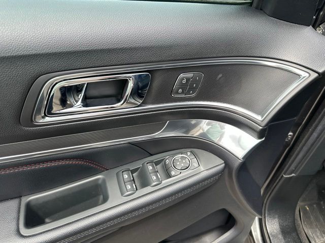 Thumbnail: 2019 Ford Explorer - 14