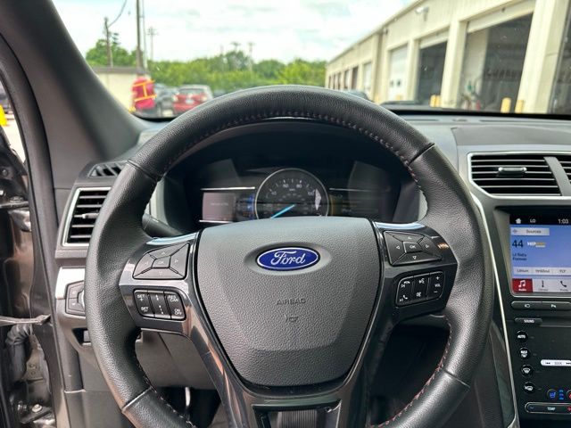 Thumbnail: 2019 Ford Explorer - 6