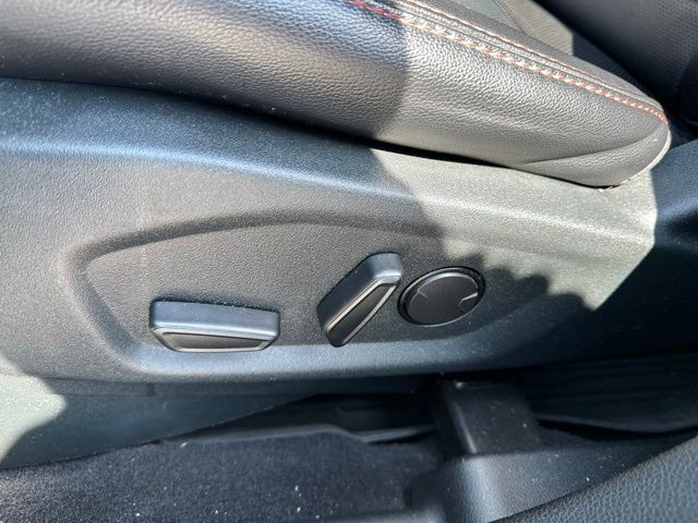 Thumbnail: 2019 Ford Explorer - 14