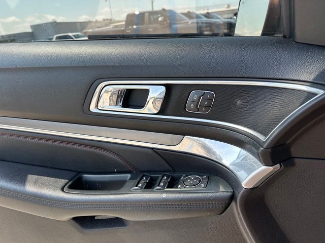 Thumbnail: 2019 Ford Explorer - 19