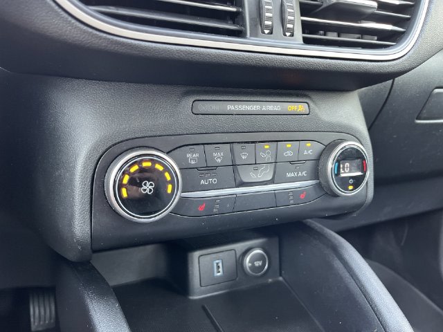 Thumbnail: 2020 Ford Escape - 29