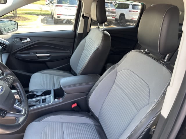 Thumbnail: 2019 Ford Escape - 7