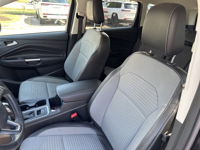 Thumbnail: 2019 Ford Escape - 8