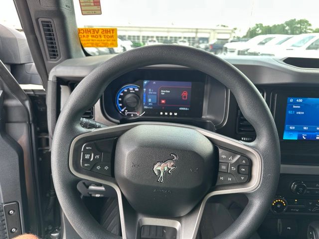 Thumbnail: 2022 Ford Bronco - 6