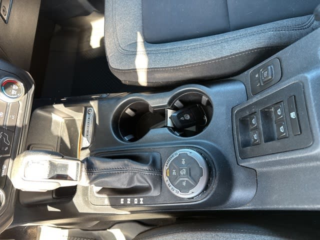 Thumbnail: 2022 Ford Bronco - 9