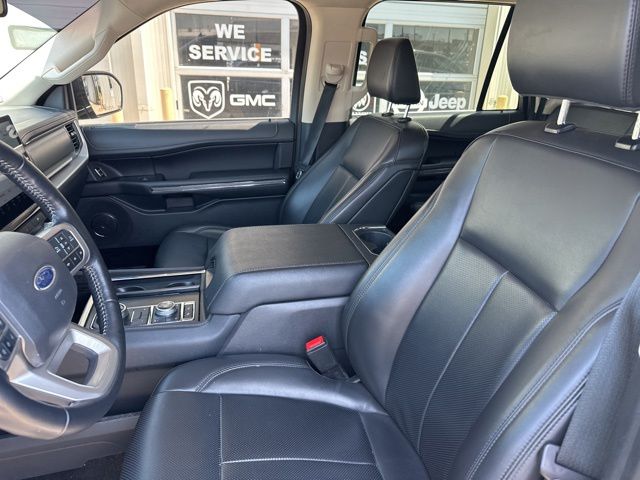 Thumbnail: 2023 Ford Expedition MAX - 4
