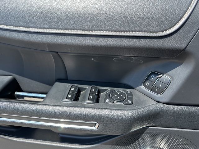 Thumbnail: 2023 Ford Expedition MAX - 17
