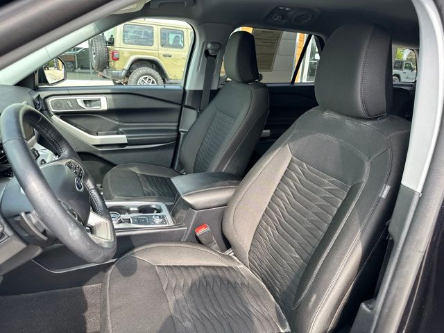 Thumbnail: 2021 Ford Explorer - 7