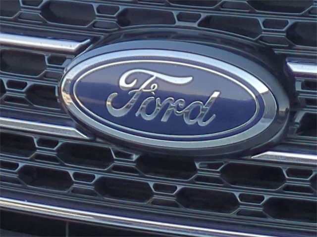 Thumbnail: 2021 Ford Explorer - 7