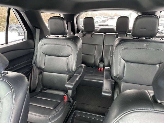 Thumbnail: 2020 Ford Explorer - 9