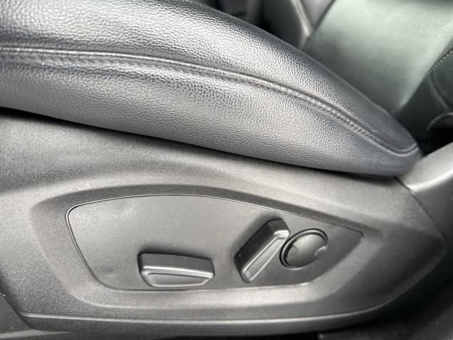 Thumbnail: 2020 Ford Explorer - 14