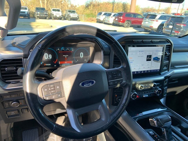 2021 Ford F-150 Lariat 2