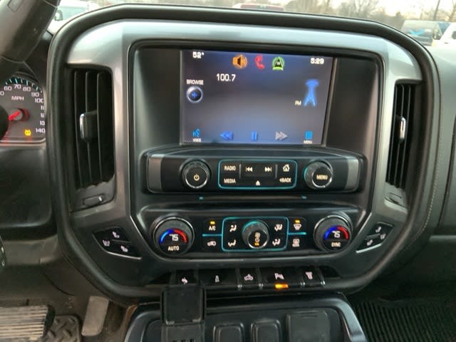 2015 Chevrolet Silverado 2500 LTZ 10