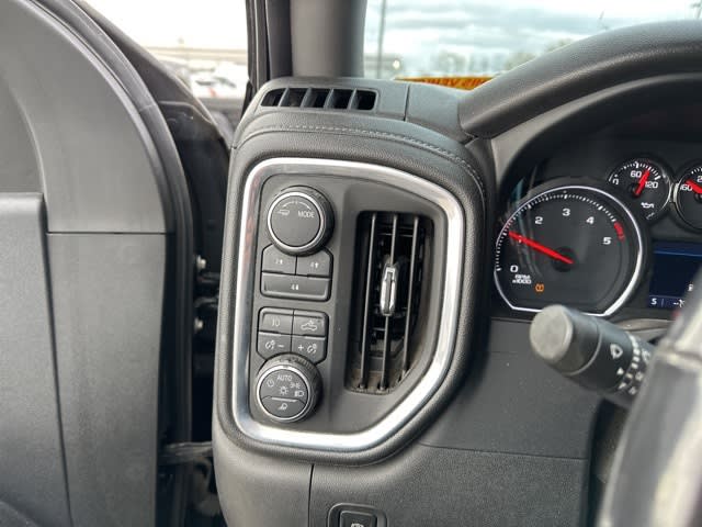 Thumbnail: 2021 Chevrolet Silverado 2500 - 13