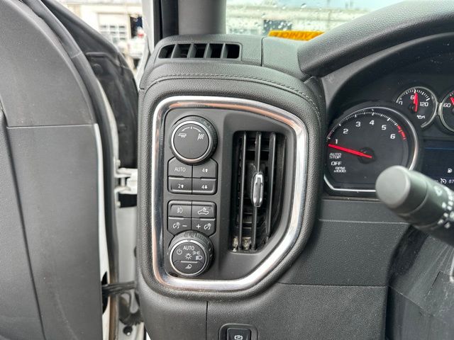 Thumbnail: 2019 Chevrolet Silverado 1500 - 13