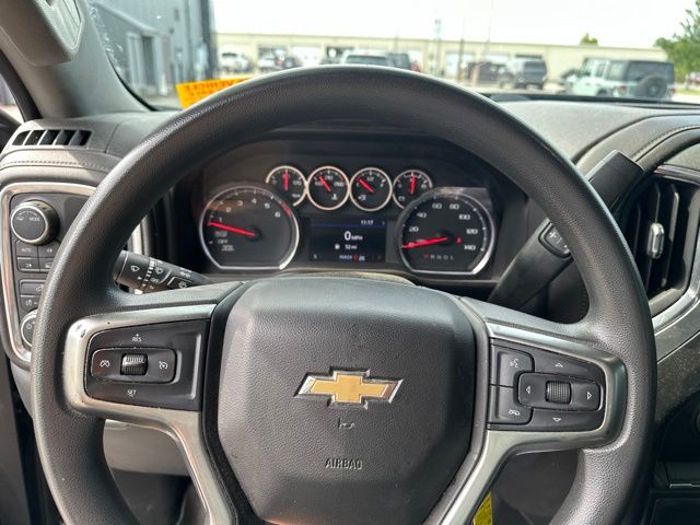 Thumbnail: 2020 Chevrolet Silverado 1500 - 6