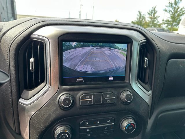 Thumbnail: 2020 Chevrolet Silverado 1500 - 11