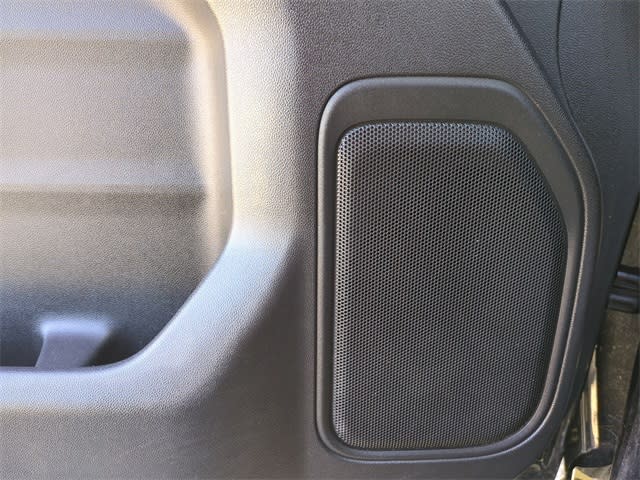 Thumbnail: 2020 Chevrolet Silverado 1500 - 34