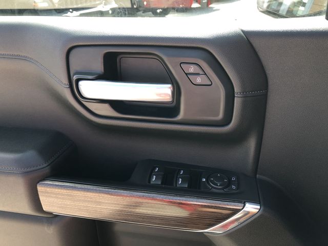 Thumbnail: 2021 Chevrolet Silverado 1500 - 32