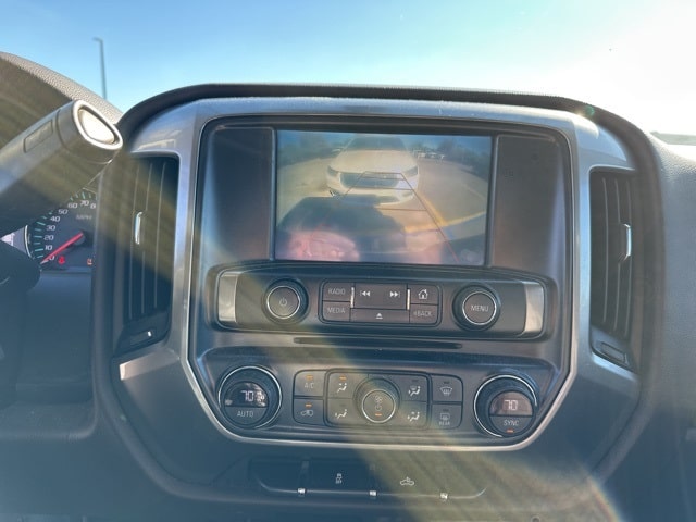 Thumbnail: 2018 Chevrolet Silverado 1500 - 11