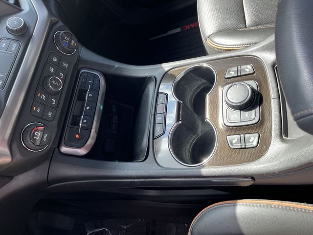 Thumbnail: 2021 GMC Acadia - 13
