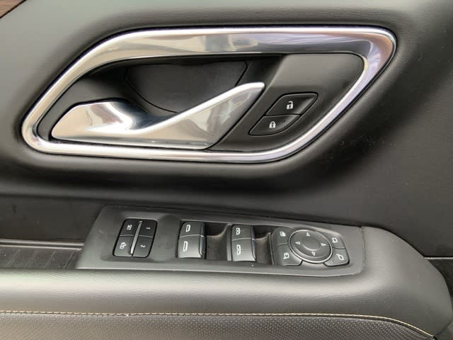 2023 Chevrolet Suburban Premier 18