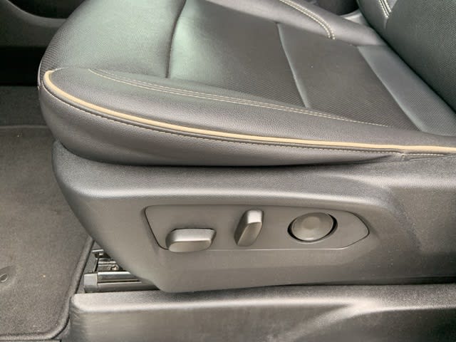 2023 Chevrolet Suburban Premier 19