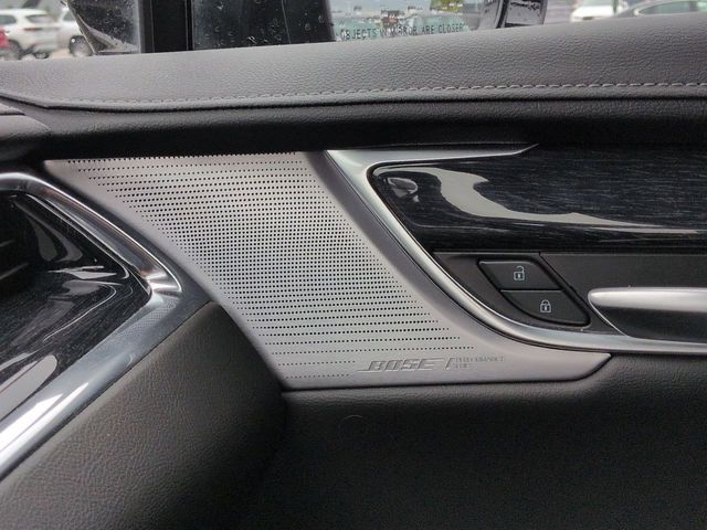Thumbnail: 2023 Cadillac XT5 - 32