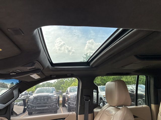 Thumbnail: 2019 Cadillac Escalade - 14
