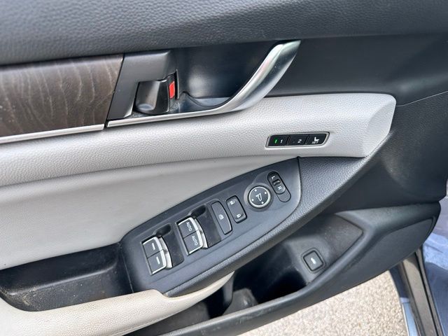 Thumbnail: 2018 Honda Accord - 11