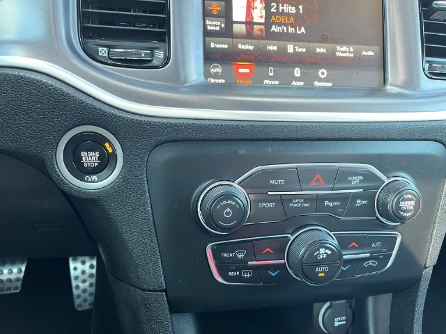 Thumbnail: 2020 Dodge Charger - 32