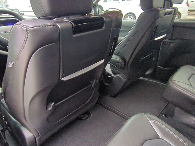 Thumbnail: 2026 Chrysler Pacifica - 13