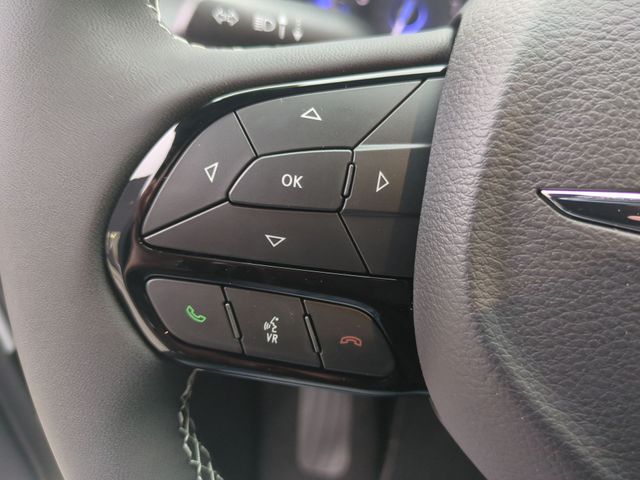 Thumbnail: 2026 Chrysler Pacifica - 28