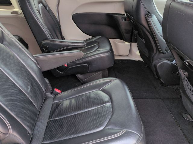 Thumbnail: 2022 Chrysler Pacifica - 11