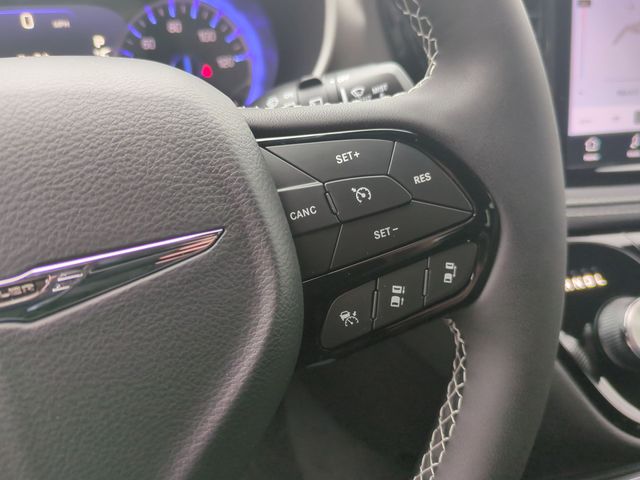 Thumbnail: 2026 Chrysler Pacifica - 30