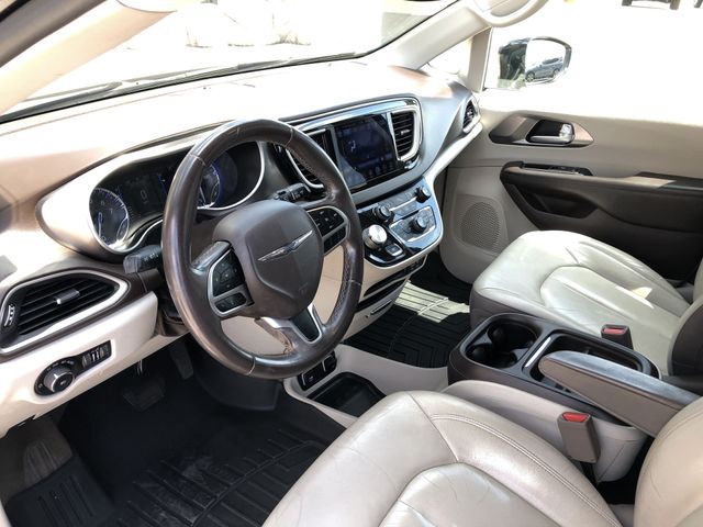 Thumbnail: 2017 Chrysler Pacifica - 2