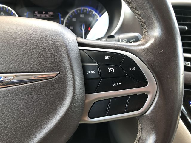 Thumbnail: 2017 Chrysler Pacifica - 25