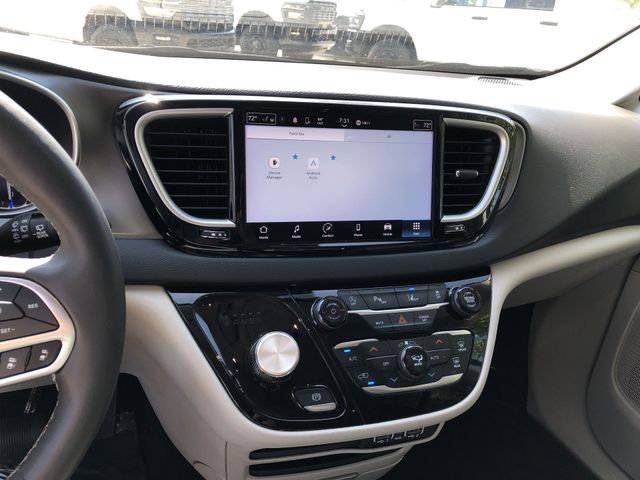 Thumbnail: 2024 Chrysler Pacifica - 26