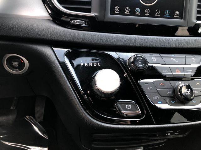 Thumbnail: 2020 Chrysler Pacifica - 29