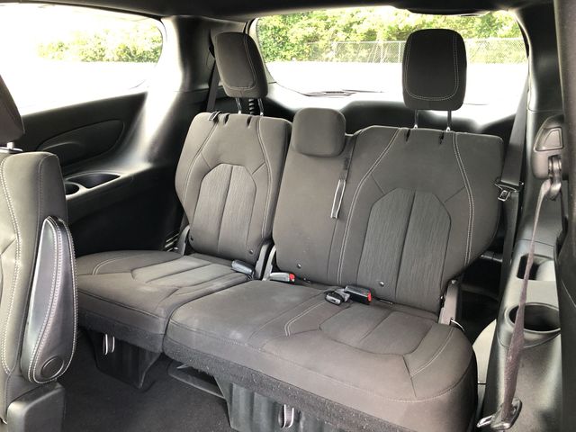 Thumbnail: 2020 Chrysler Pacifica - 32