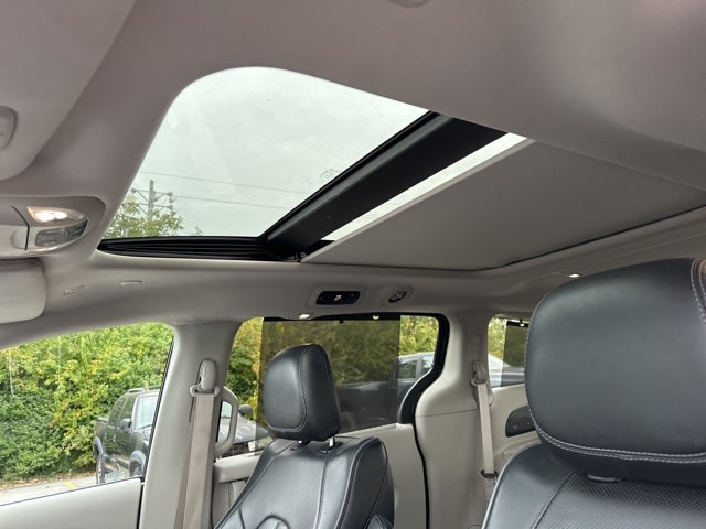 Thumbnail: 2019 Chrysler Pacifica - 11