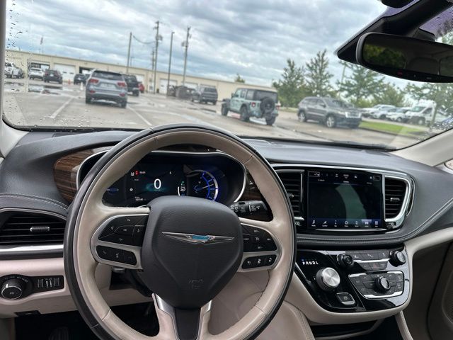 Thumbnail: 2021 Chrysler Pacifica - 2