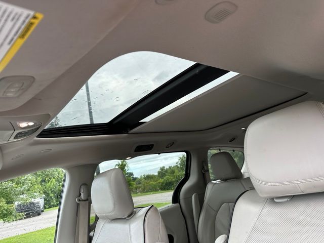 Thumbnail: 2021 Chrysler Pacifica - 14