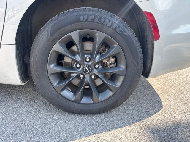 Thumbnail: 2021 Chrysler Pacifica - 7
