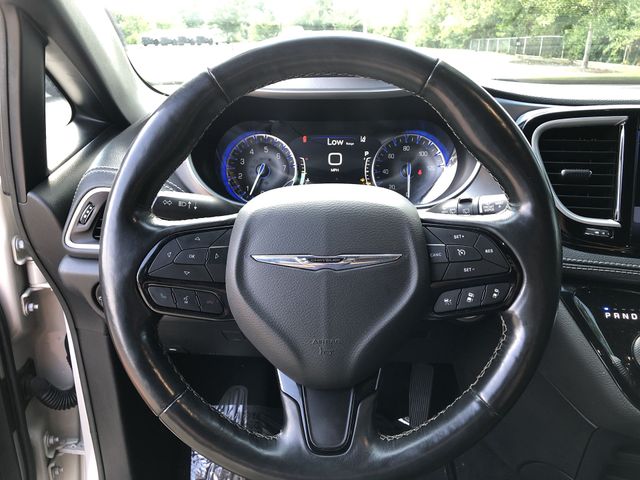 Thumbnail: 2021 Chrysler Pacifica - 29