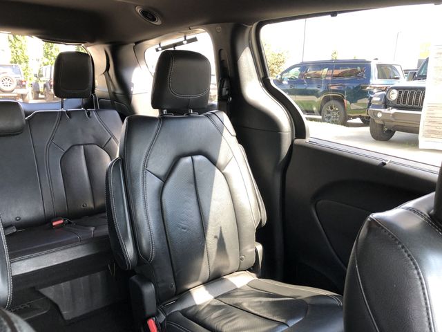 Thumbnail: 2021 Chrysler Pacifica - 8