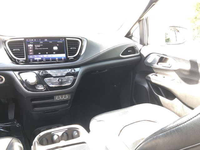 Thumbnail: 2021 Chrysler Pacifica - 22