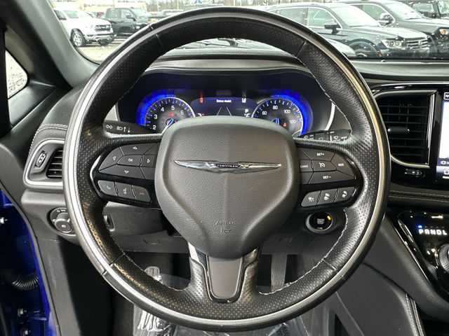 Thumbnail: 2021 Chrysler Pacifica - 9
