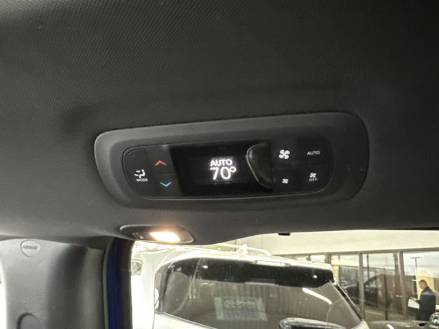 Thumbnail: 2021 Chrysler Pacifica - 43