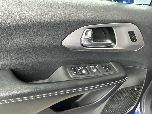 Thumbnail: 2021 Chrysler Pacifica - 38